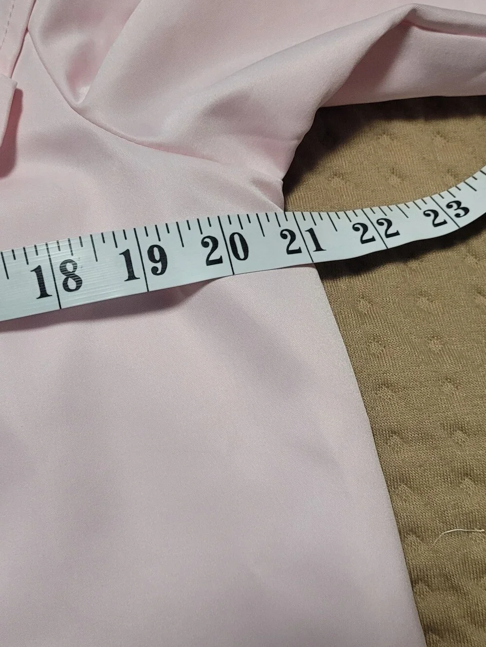 💚10 for $10💚 Bundle and save Soft Pink Ruffle Front Top - Picture 4 of 5